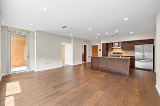 Building Photo - 1600 Barton Springs Rd