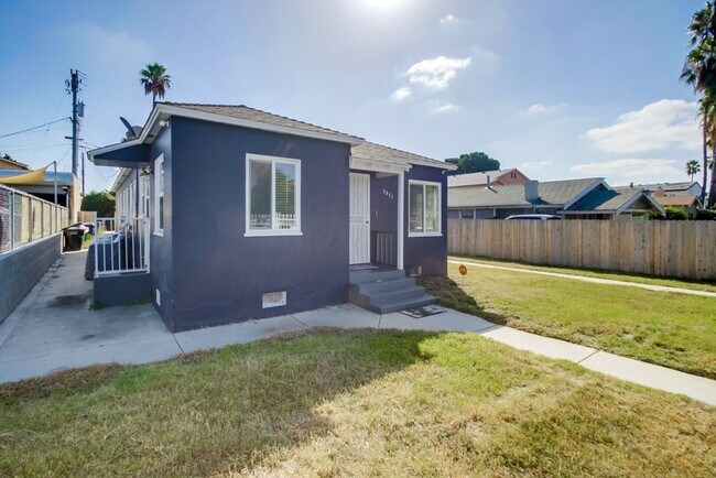 Building Photo - Newly Renovated And Ready For Occupancy