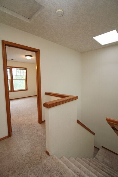Building Photo - 22032 NE Chinook Way