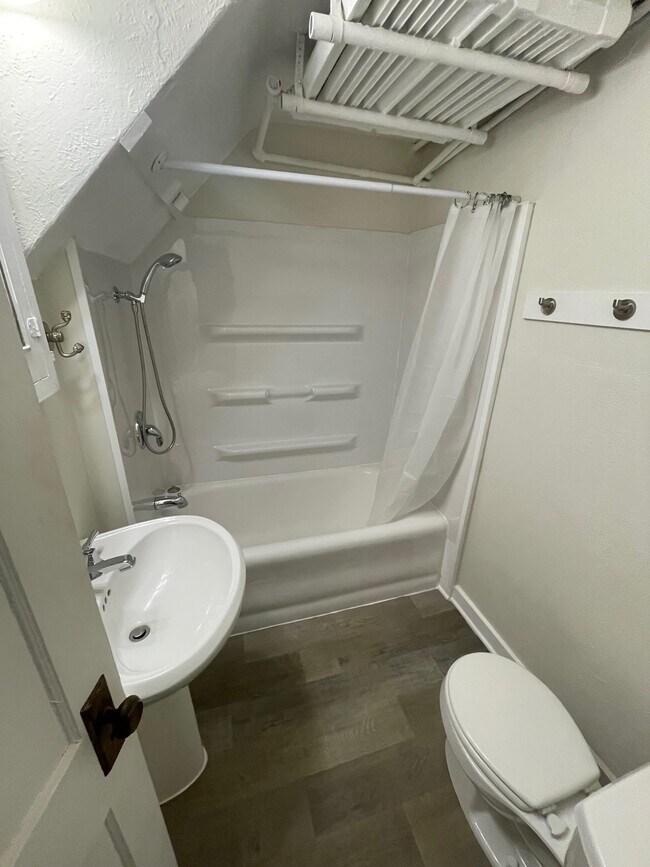 Bathroom - 2035 S 50th St