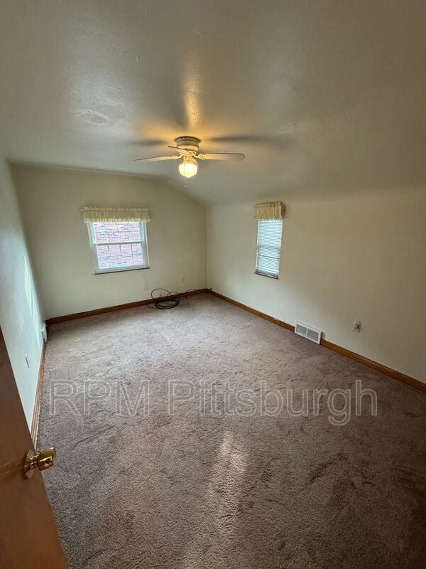 Building Photo - 2108 Lucina Ave