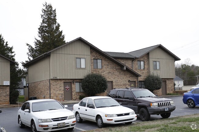 Building Photo - 101 Dayton Dr