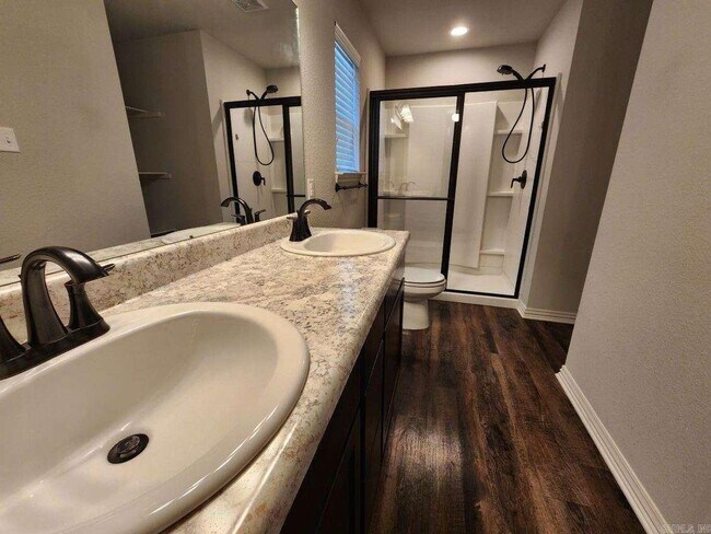 Building Photo - 1618 Lil Larry Dr