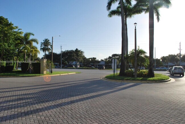 Building Photo - 2640 S University Dr