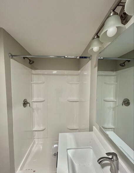 Building Photo - 50 Fairview St