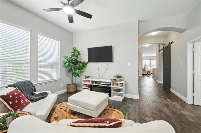 Building Photo - 6121 Paddlefish Dr