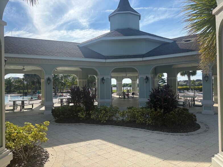 Building Photo - 9663 Channing Hill Dr