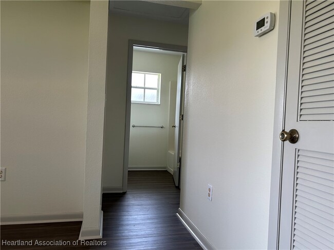 Building Photo - 4800 Cadagua Dr