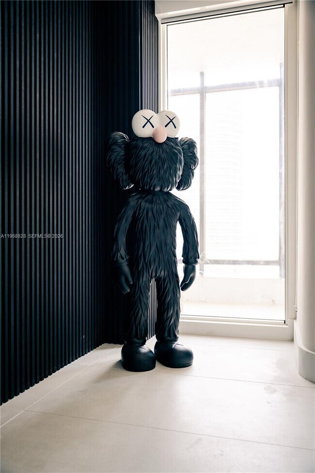 Building Photo - 1717 N Bayshore Dr