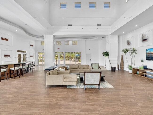 Building Photo - 3370 Hidden Bay Dr