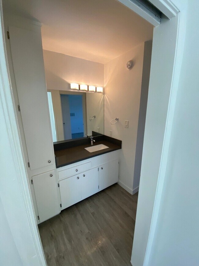 Building Photo - 5307 Sepulveda Blvd