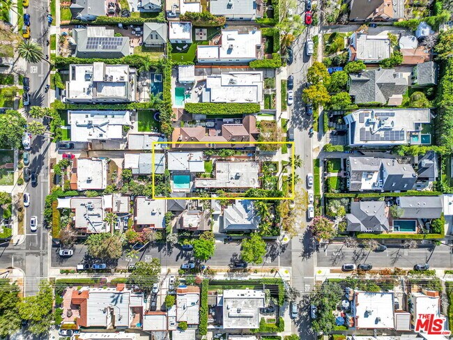 Building Photo - 744 N Sierra Bonita Ave