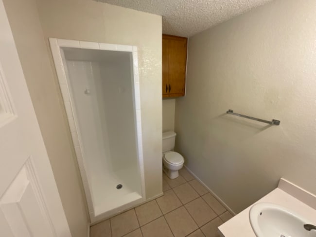 Building Photo - 5221 Kingston Dr
