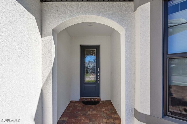 Building Photo - 6767 Pennyroyal Dr