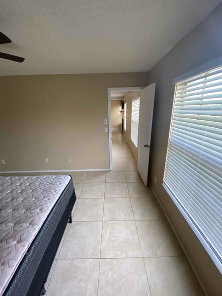 Building Photo - 2969 Bonaventure Cir