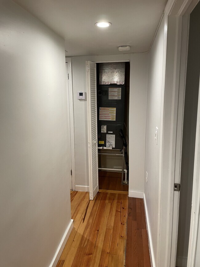 Building Photo - 736 Lenox Ave