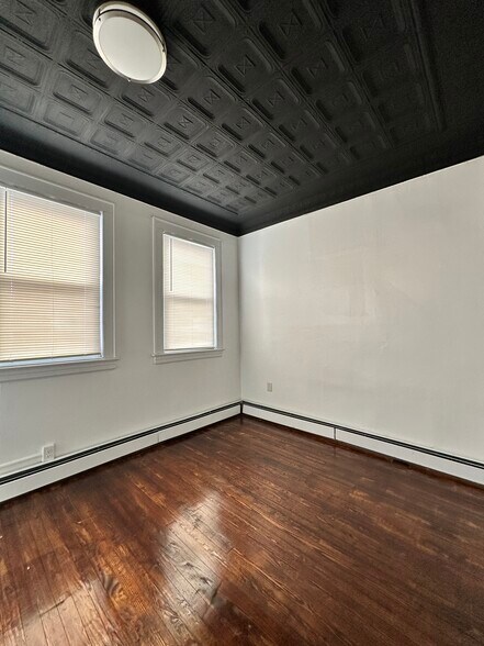 Building Photo - 209 Lanza Ave