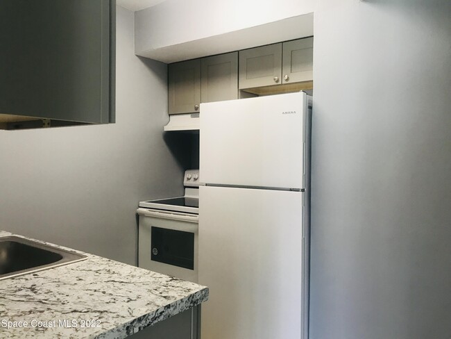 Building Photo - 250 N Banana River Dr