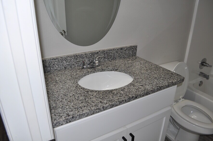 Building Photo - 118 Texoma Mdws