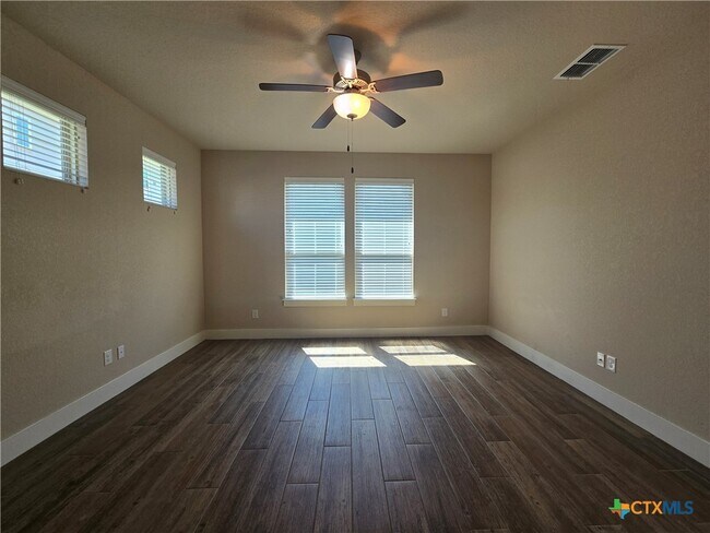 Building Photo - 750 Milestone Pk