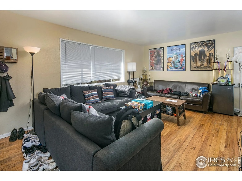 Building Photo - 3445 Moorhead Ave