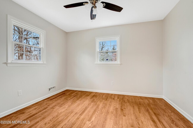 Building Photo - 429 Lake Ave