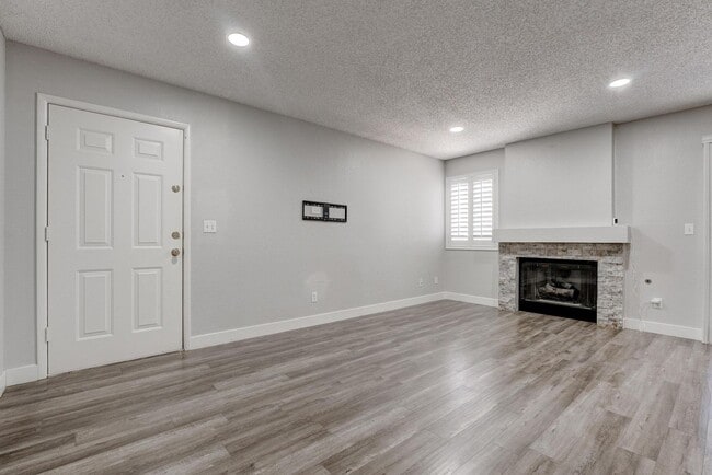 Building Photo - 7905 Idledale Ct