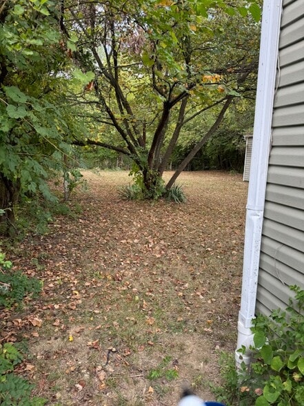 Building Photo - 2385 Joyce Ave