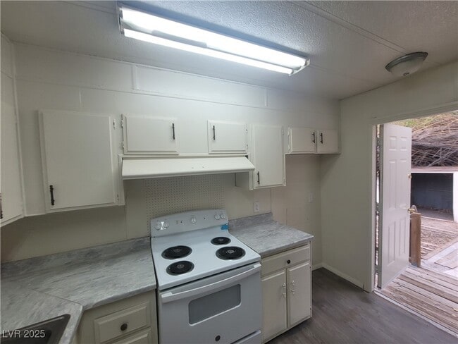Building Photo - 367 MacFarland Ave