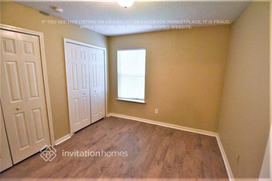 Building Photo - 7102 Beekman Lake Dr