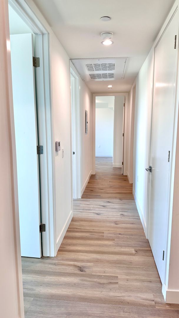 Building Photo - Luxury NoHo Brand New Units!