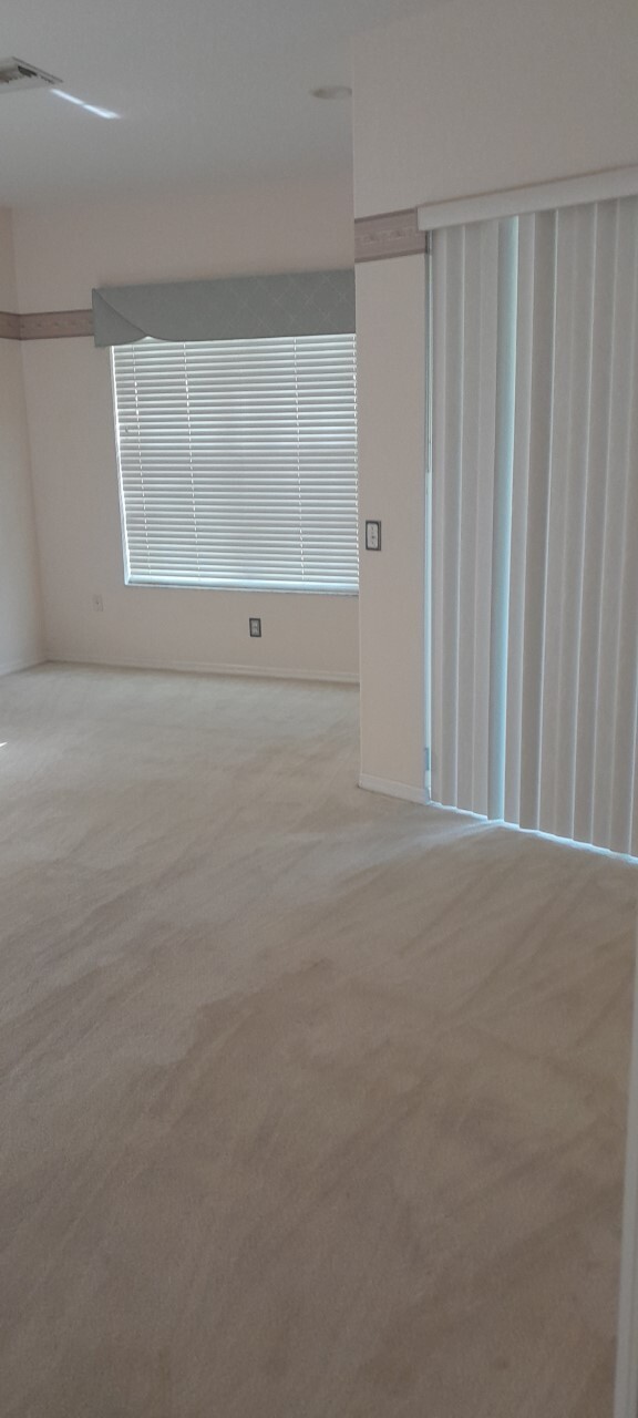 master bedroom - 2182 Longleaf Cir