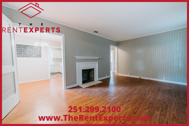 Building Photo - 5005 N Hillwood Cir
