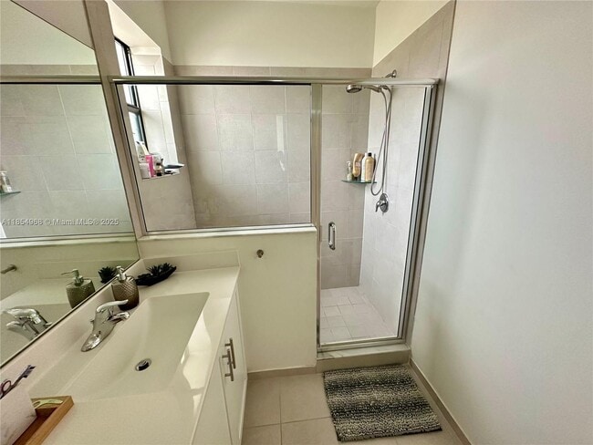 Building Photo - 3449 W 110th St