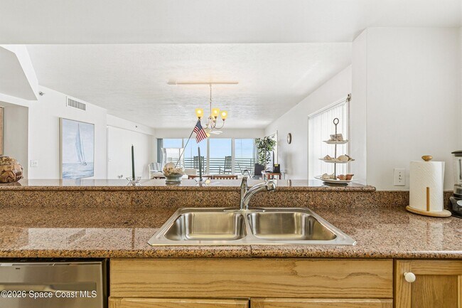 Building Photo - 571 Jimmy Buffett Mem Hwy