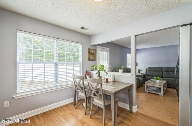 Building Photo - 146 Hamlet Ct