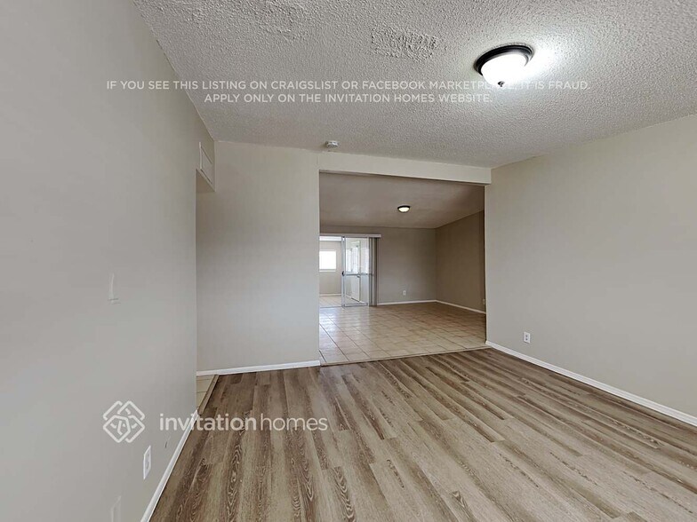 Building Photo - 8831 N 37th Dr