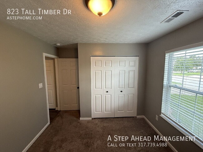 Building Photo - 823 Tall Timber Dr