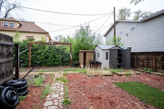 Building Photo - Adorable Ranch in Downtown Colorado Springs!