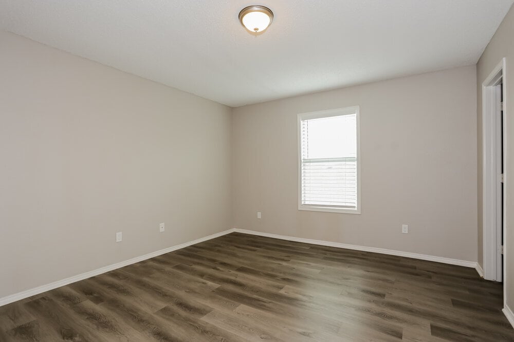 Building Photo - 10044 Legacy Dr