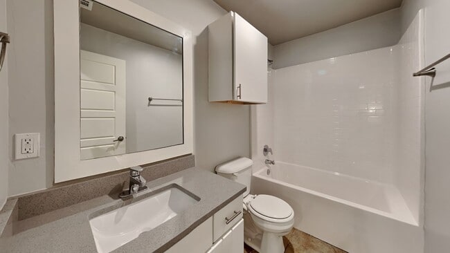 Building Photo - Very Nice 4 bedroom 2.5 bath home with a bonus room in Edmond schools