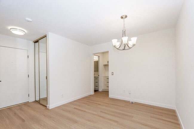 Building Photo - 380 Vallejo Dr