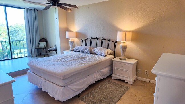 Building Photo - 4363 Trevi Ct