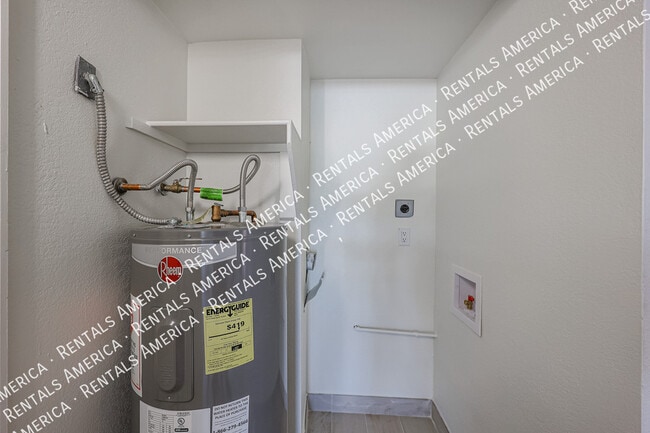 Building Photo - 9275 E Mission Ln