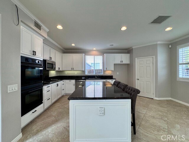 Building Photo - 36948 Silk Tree Ct