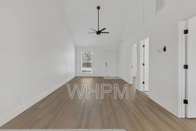 Building Photo - 7208 Melrose Pl