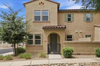 Building Photo - 14870 W Encanto Blvd