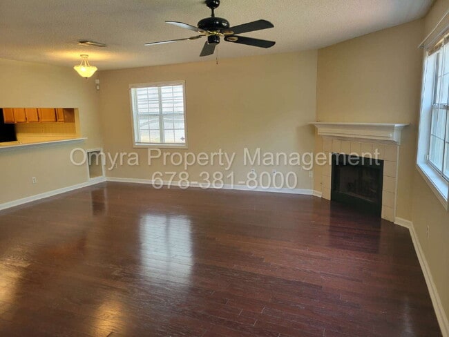 Building Photo - Beautiful Kennesaw Home in Great School District with Loft and Sunroom!