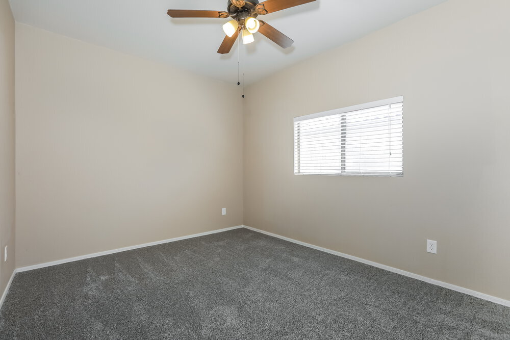 Building Photo - 2924 W Allens Peak Dr