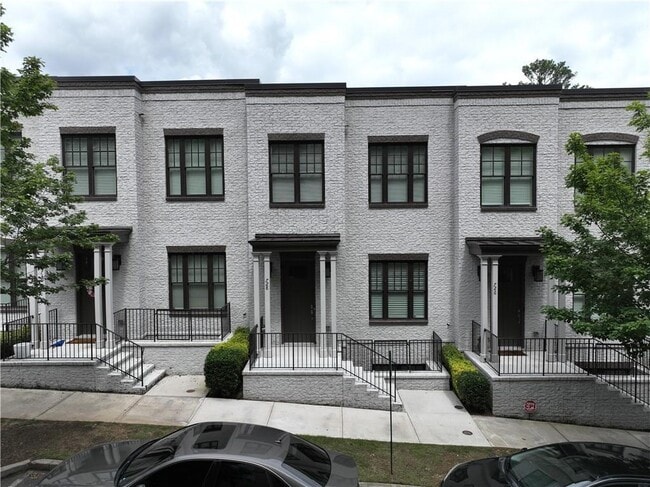 Building Photo - 728 Taylor Ct